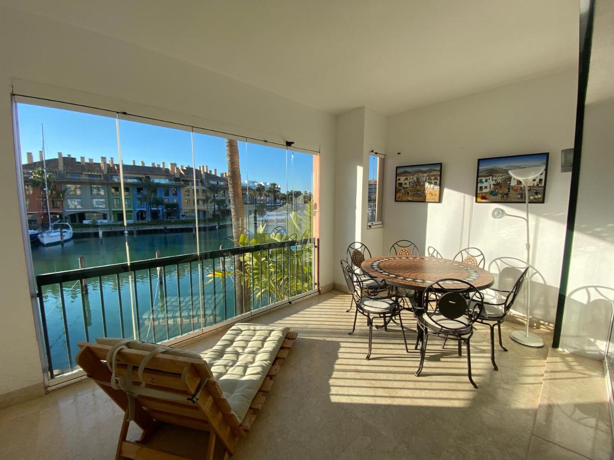 Apartamento Con Piscina ,Playa Con Vistas Panoramicas En La Marina De Sotogrande Сан-Роке Екстер'єр фото