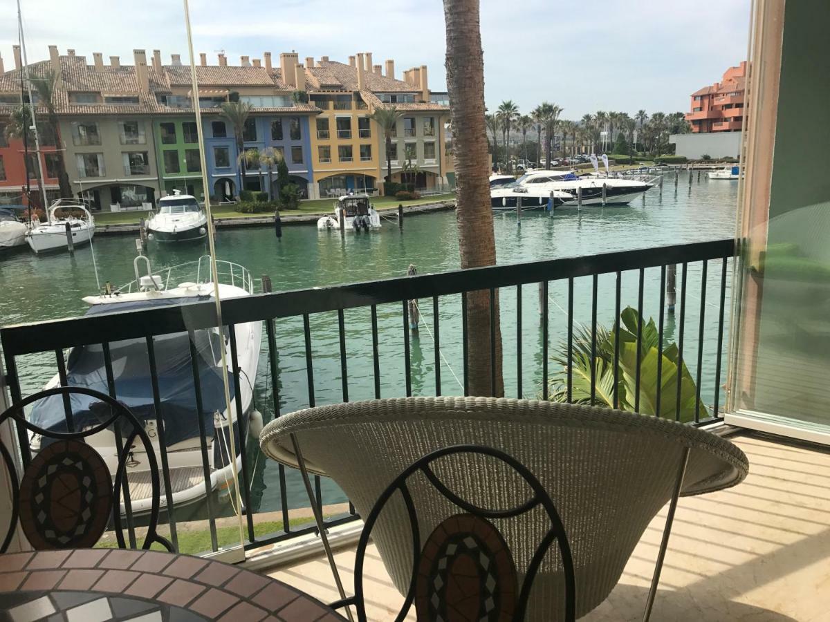 Apartamento Con Piscina ,Playa Con Vistas Panoramicas En La Marina De Sotogrande Сан-Роке Екстер'єр фото